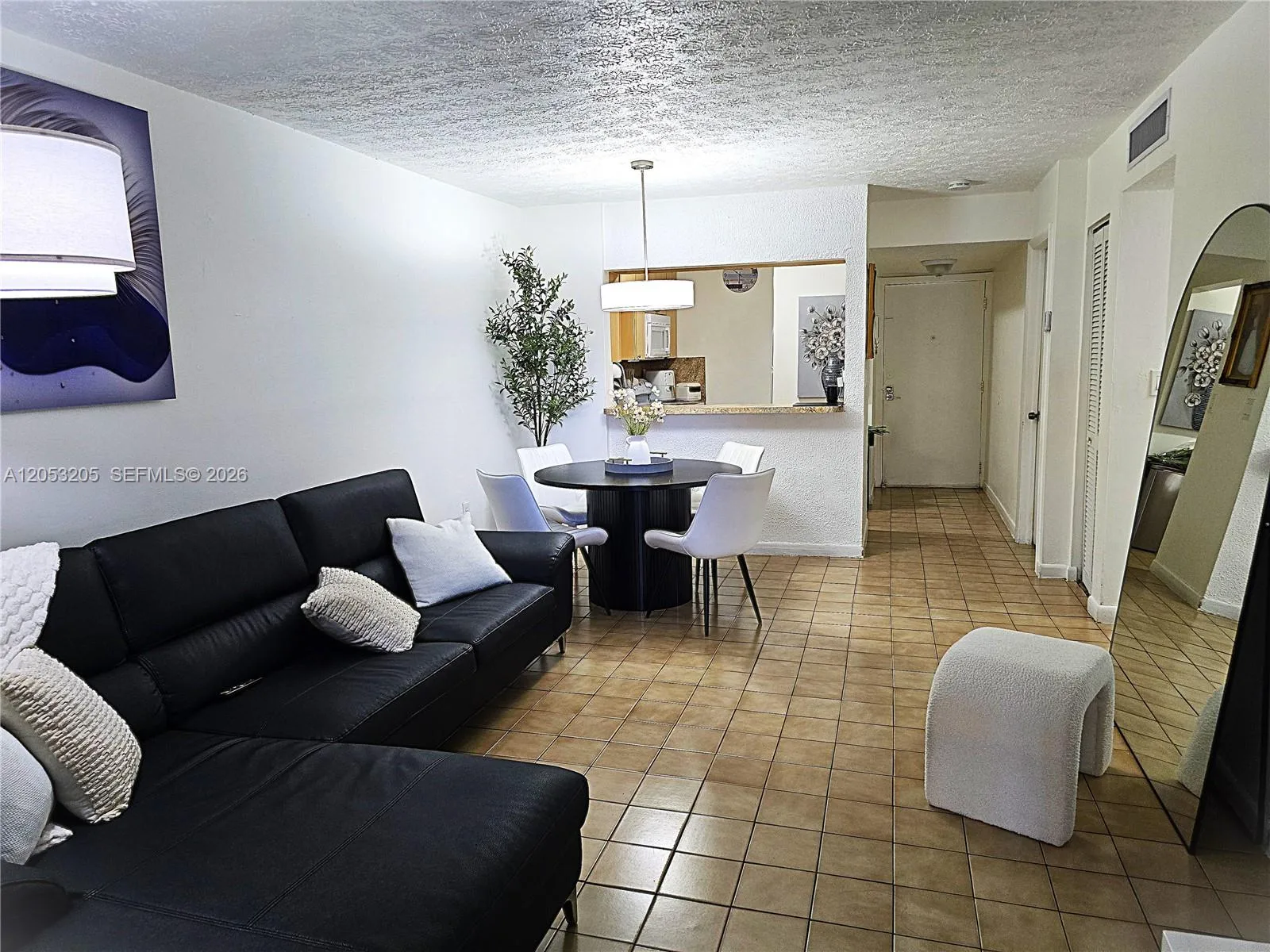 6070 W 18th Ave # 306, Hialeah, FL 33012
