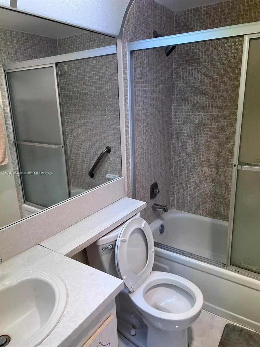 324 Fanshaw H # 324 H, Boca Raton, FL 33434 photo 6