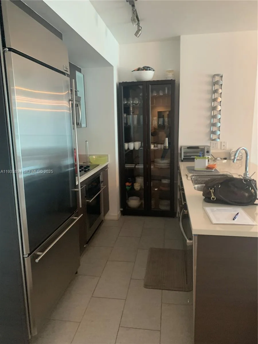 500 Brickell Ave # 1507, Miami, FL 33131 photo 5