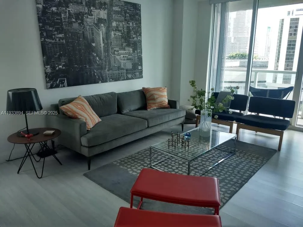 500 Brickell Ave # 1507, Miami, FL 33131 photo 9