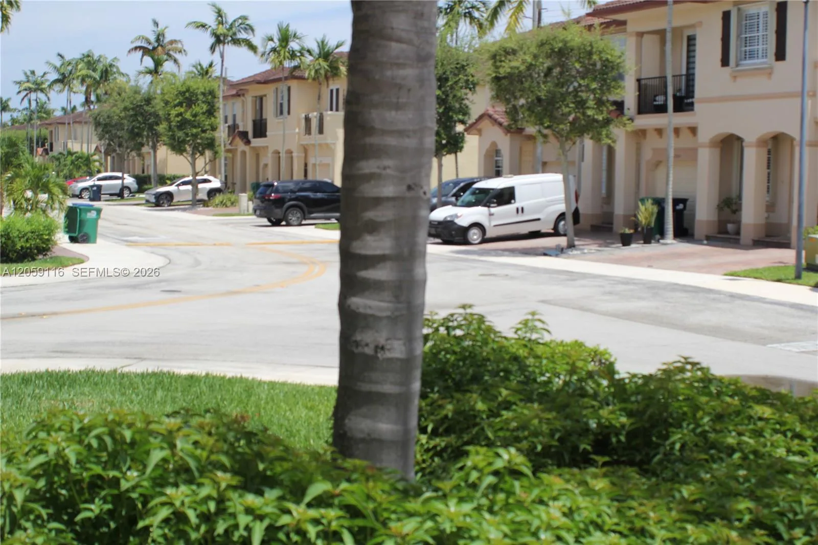 12989 SW 135th Ter, Miami, FL 33186 photo 4