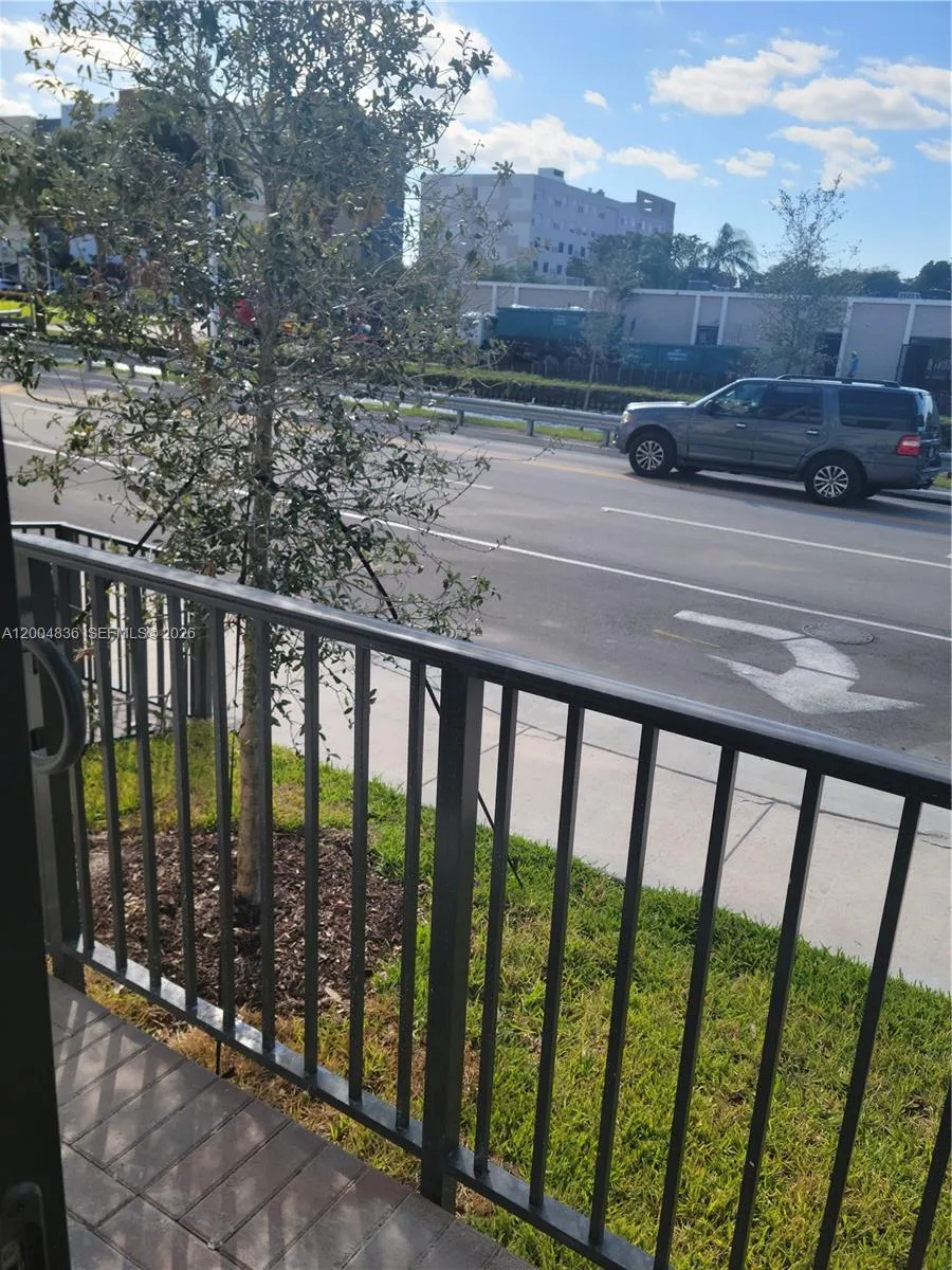 8167 NW 41st St # E-109, Doral, FL 33166 photo 5