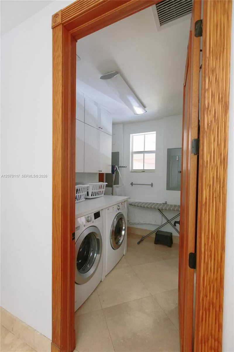 335 W Enid Dr, Key Biscayne, FL 33149 photo 11