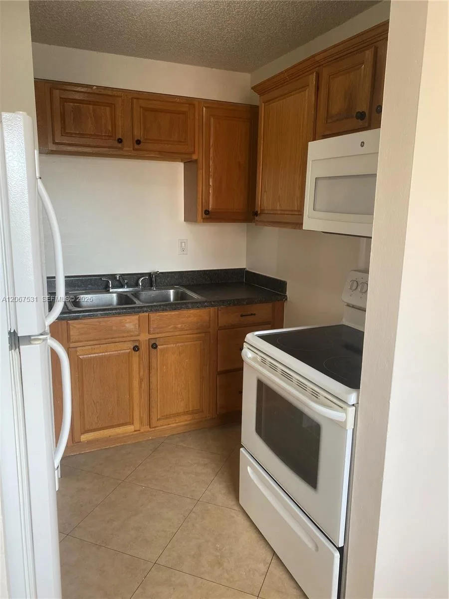 7279 W 24th Ave # 246, Hialeah, FL 33016 photo 5