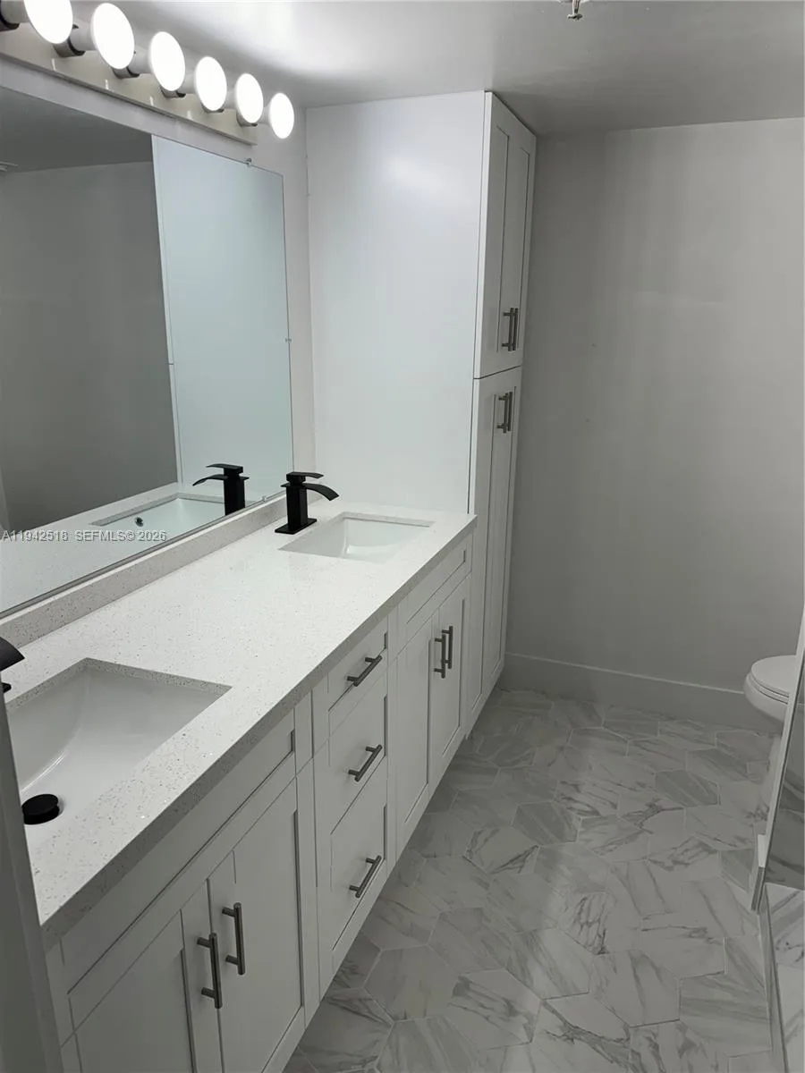 440 S Park Rd # 4-207, Hollywood, FL 33021 photo 3
