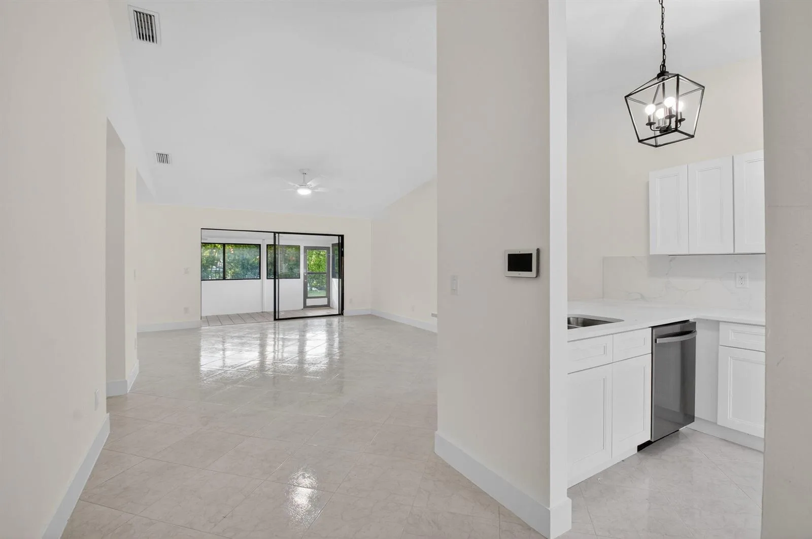 29 Fawlkland Circle, Boynton Beach, FL 33426 photo 7
