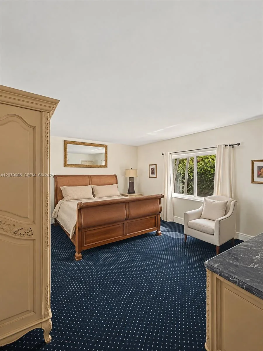 2421 NE 13th St, Fort Lauderdale, FL 33304 photo 12