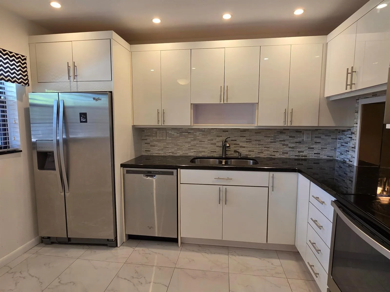 6090 N Sabal Palm Boulevard # 209, Tamarac, FL 33319