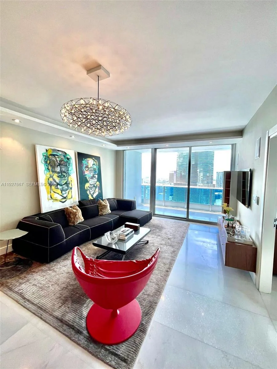 200 BISCAYNE BLVD WAY # 4310, Miami, FL 33131 photo 3