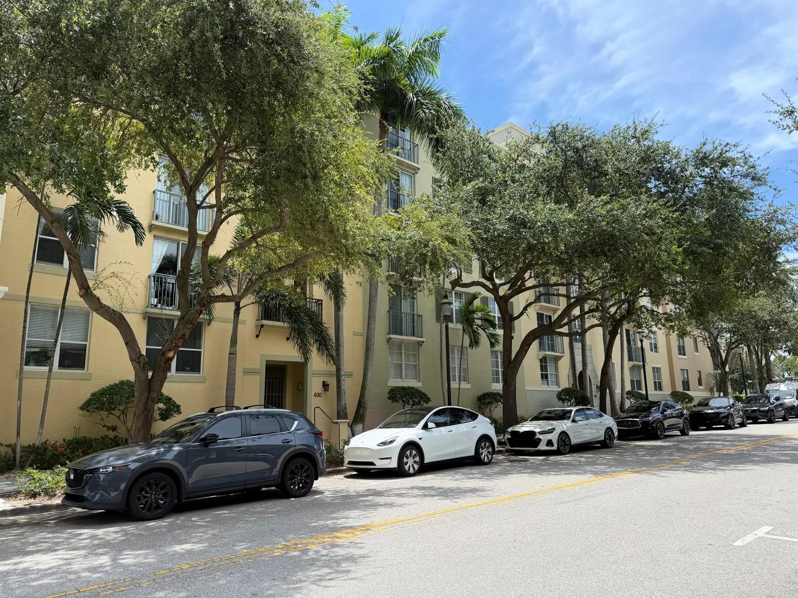 630 S SAPODILLA Avenue # 323, West Palm Beach, FL 33401