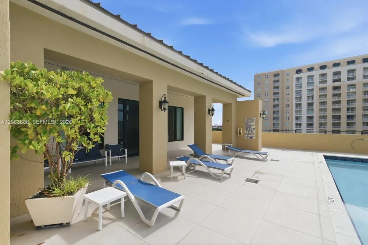 4242 NW 2nd St # 807, Miami, FL 33126 photo 10