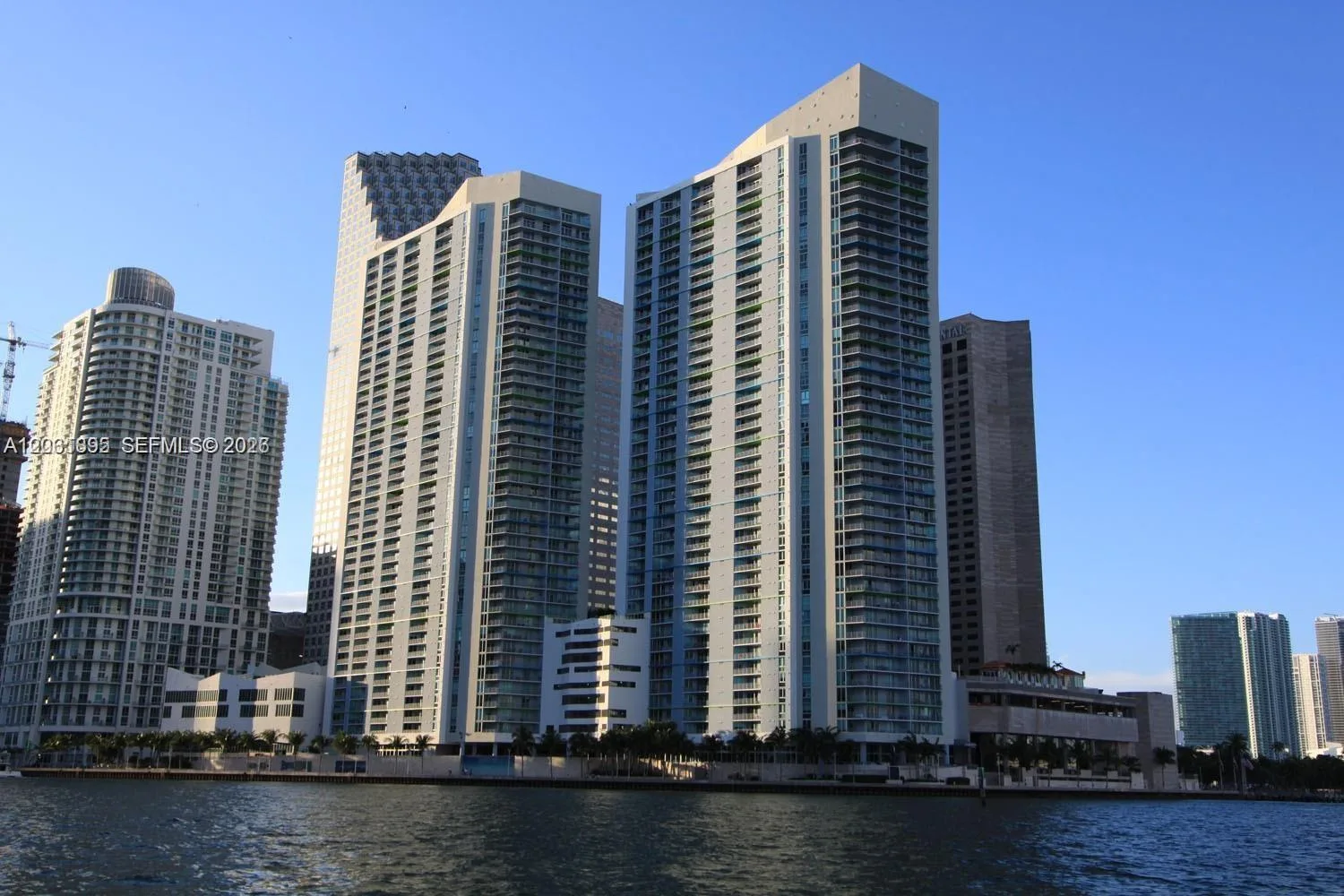 325 S Biscayne Blvd # 2824, Miami, FL 33131