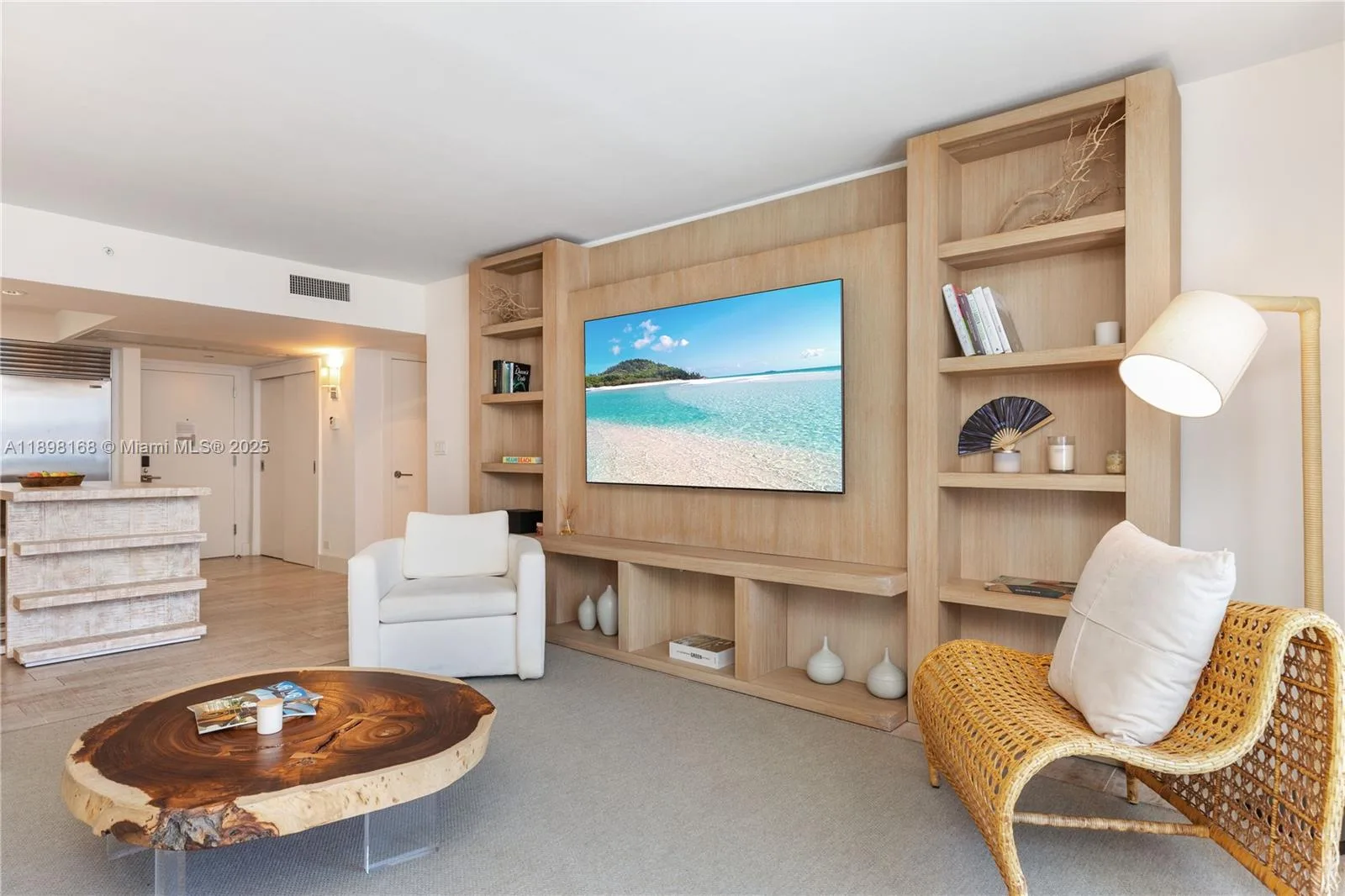 102 24th St # 1112, Miami Beach, FL 33139 photo 13