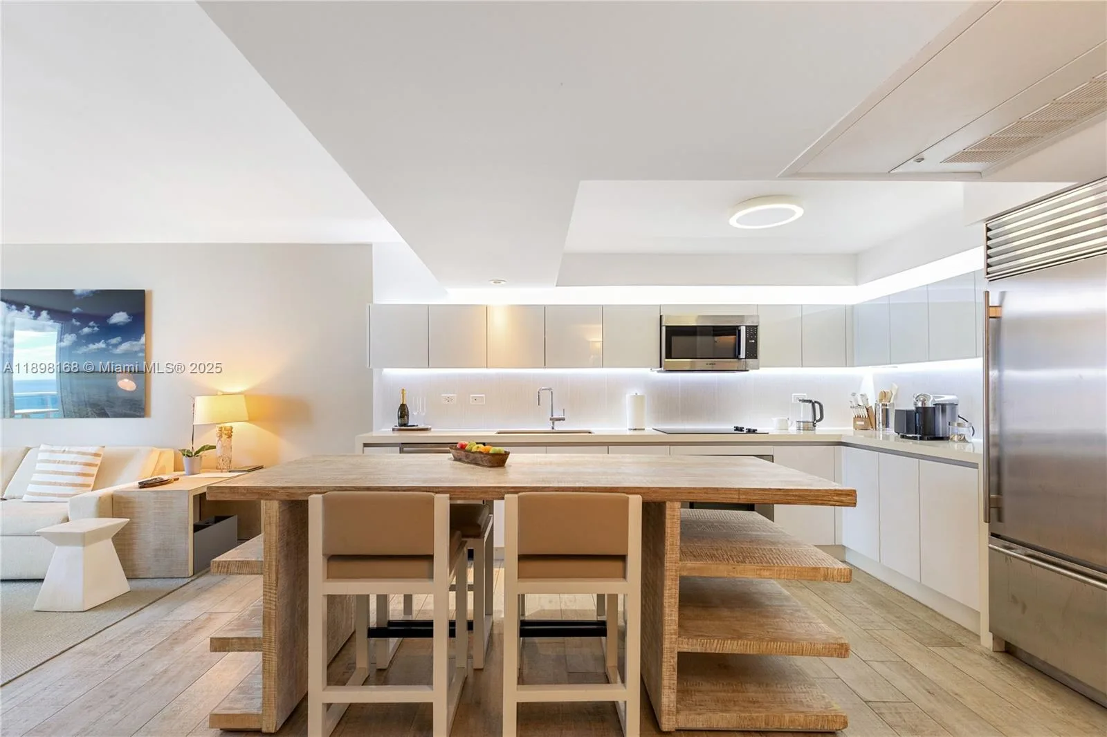 102 24th St # 1112, Miami Beach, FL 33139 photo 4
