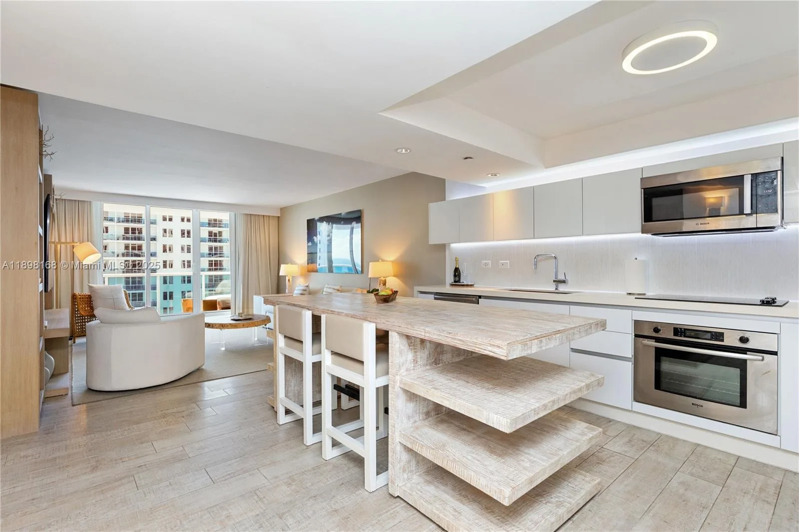 102 24th St # 1112, Miami Beach, FL 33139 photo 7