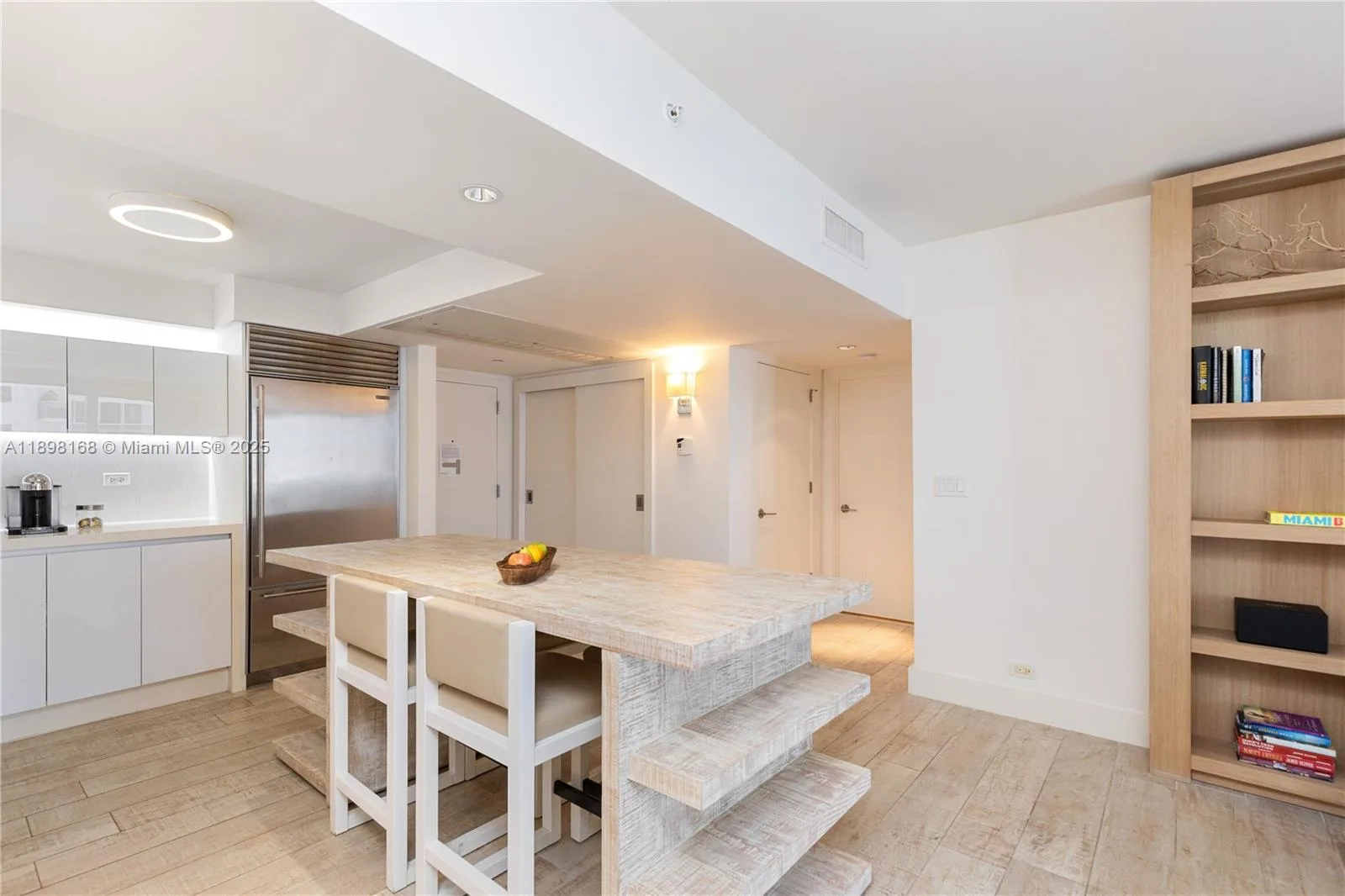 102 24th St # 1112, Miami Beach, FL 33139 photo 8