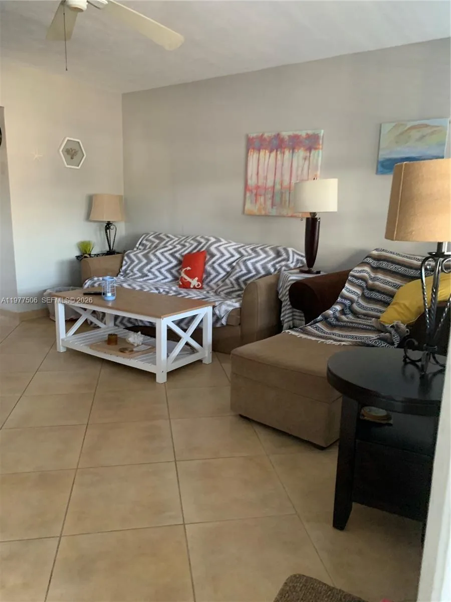 322 Taylor St # 2D, Hollywood, FL 33019 photo 10