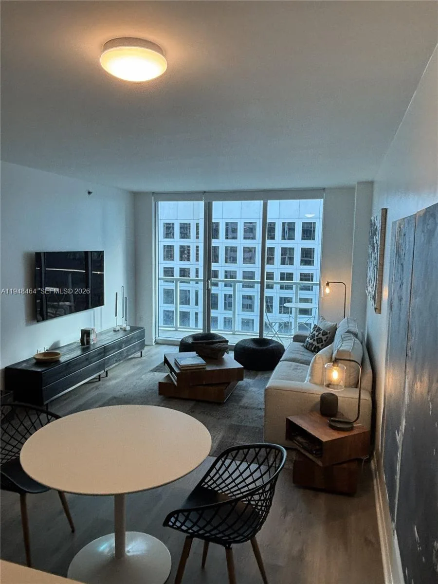 500 Brickell Ave # 3408, Miami, FL 33131 photo 4