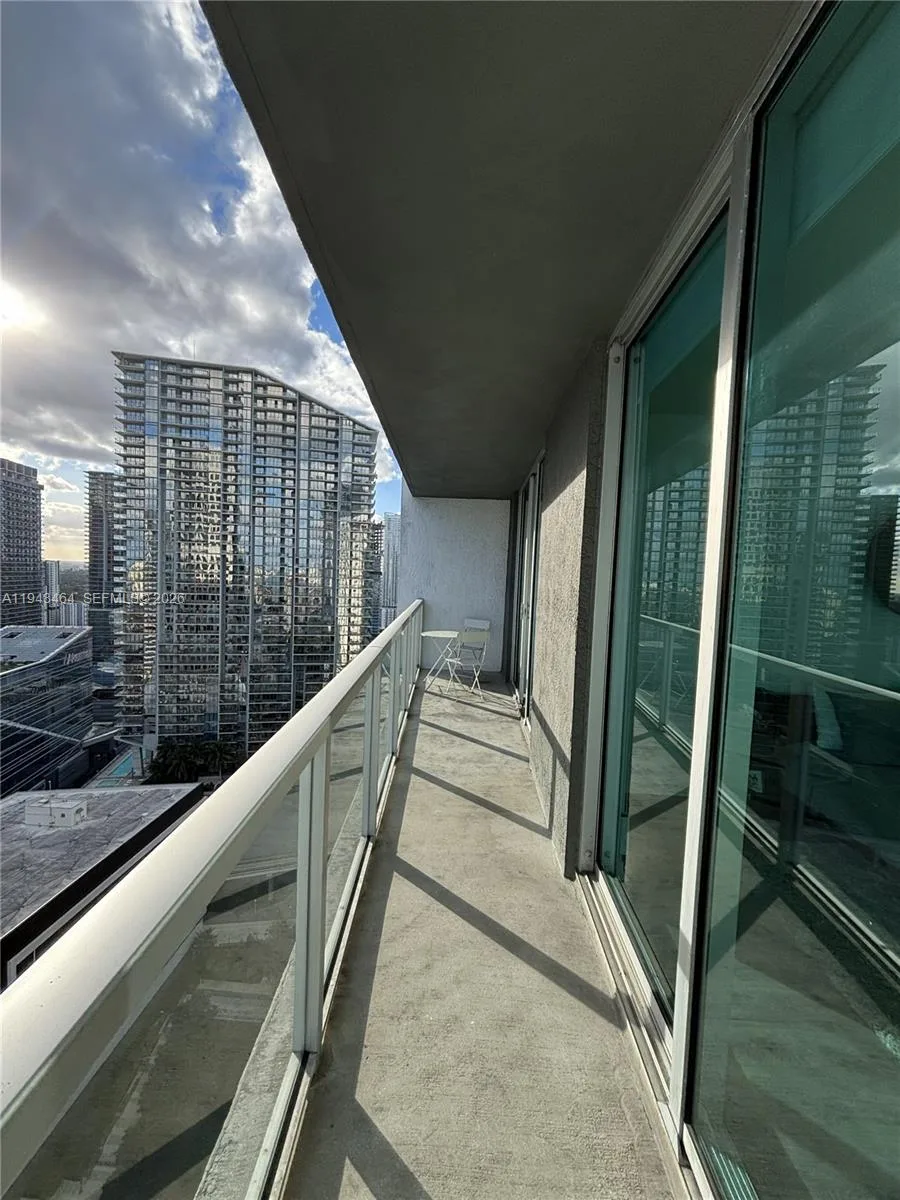 500 Brickell Ave # 3408, Miami, FL 33131 photo 8