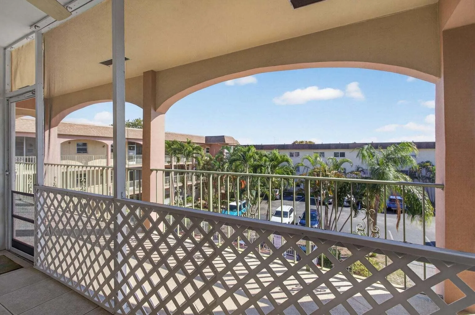100 SE 6TH Avenue # 303, Pompano Beach, FL 33060 photo 5