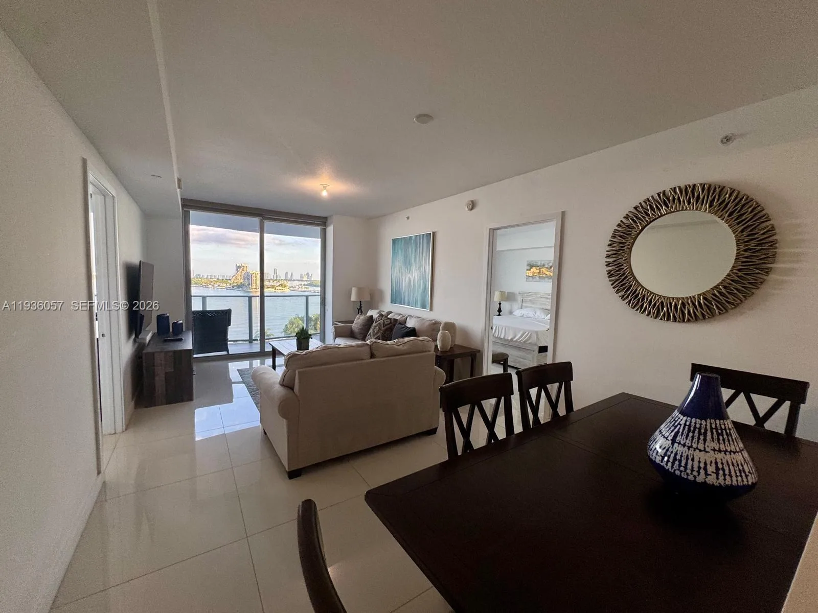 488 NE 18 # 806, Miami, FL 33132 photo 2