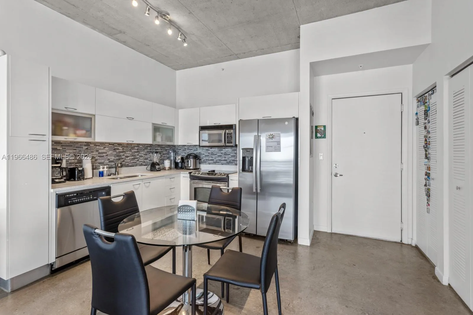 133 NE 2nd Ave # 1815, Miami, FL 33132 photo 7