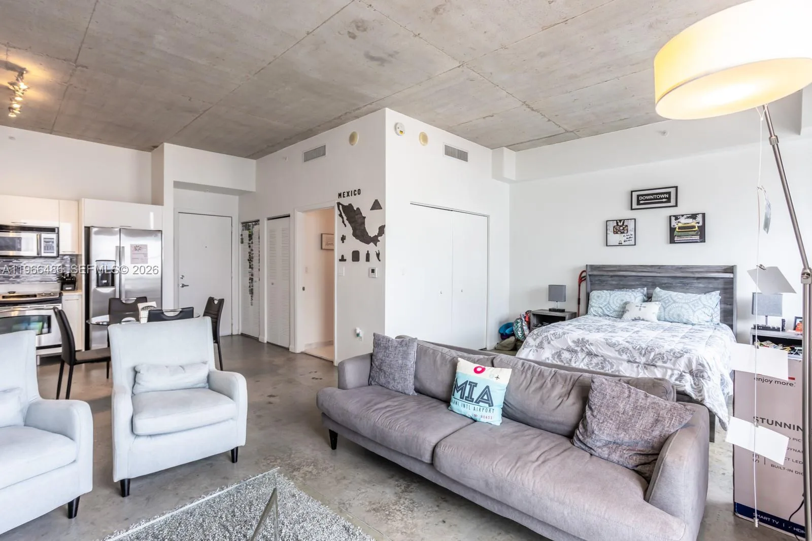133 NE 2nd Ave # 1815, Miami, FL 33132 photo 8