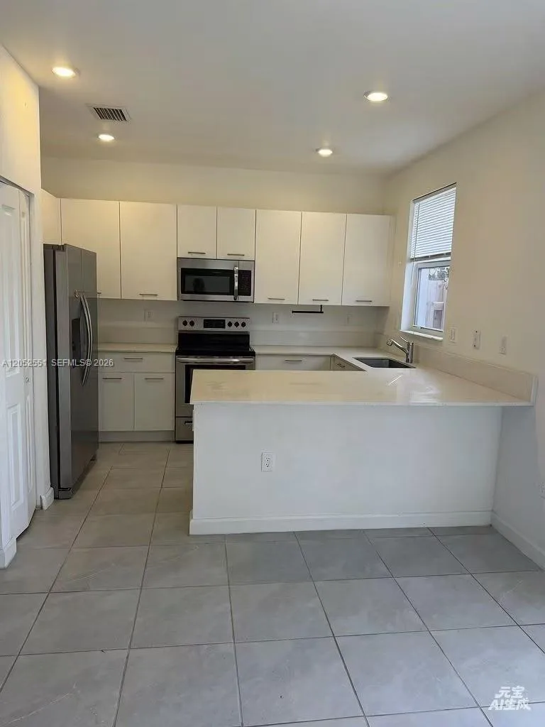 12262 NW 24th Pl, Miami, FL 33167 photo 4