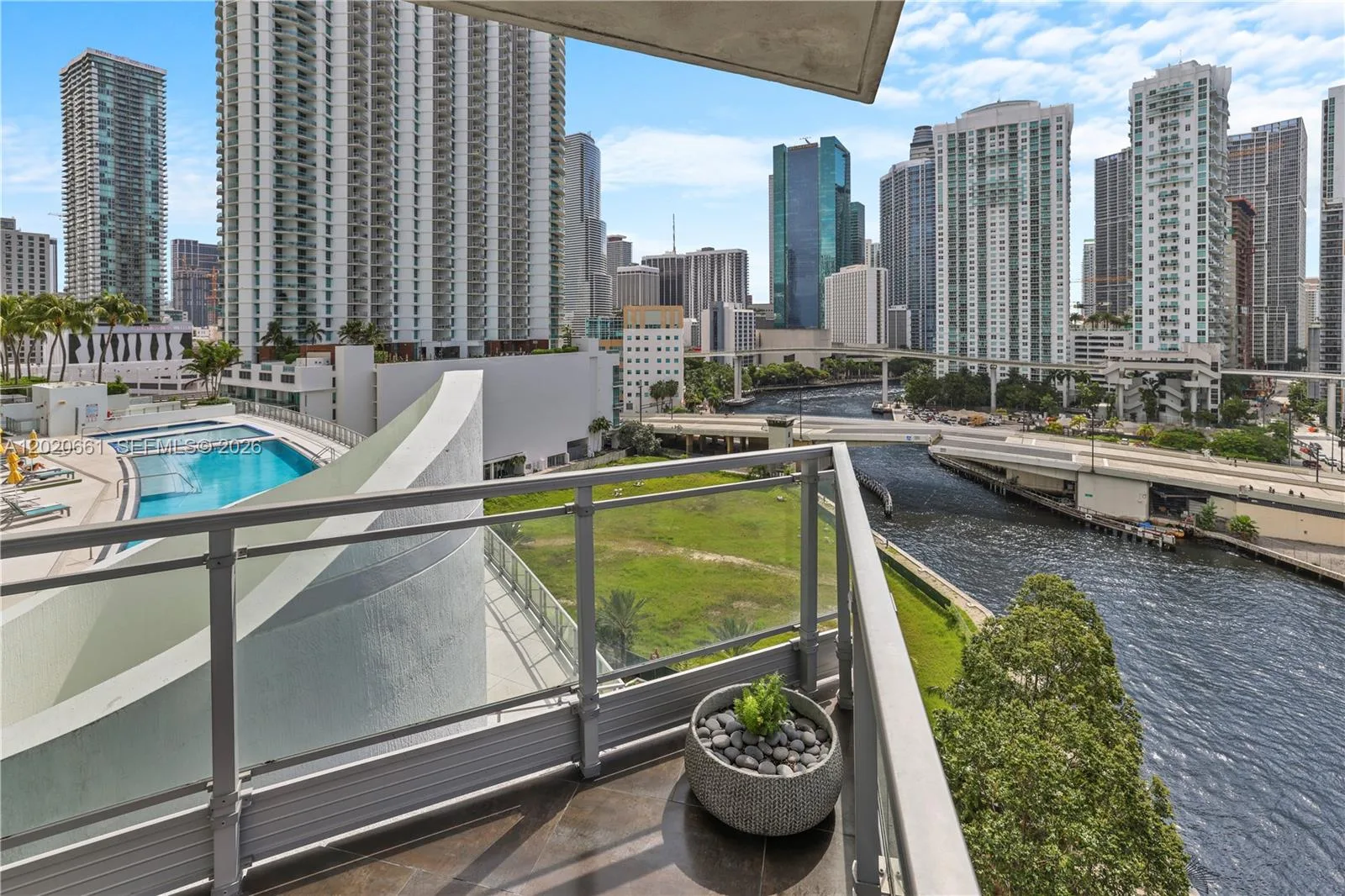 92 SW 3rd St # 1201, Miami, FL 33130 photo 10