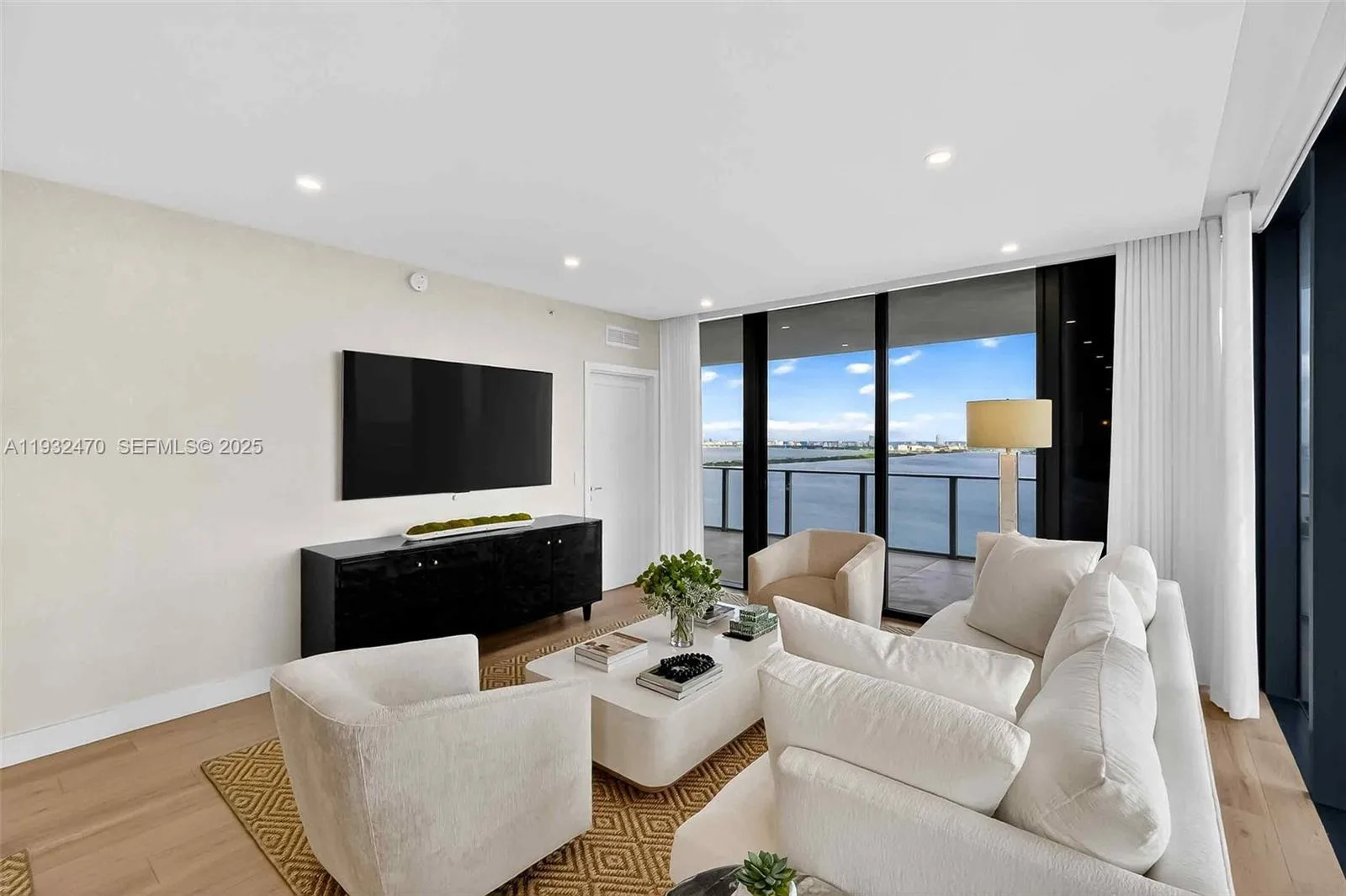 700 NE 24th St # 3007, Miami, FL 33137 photo 13