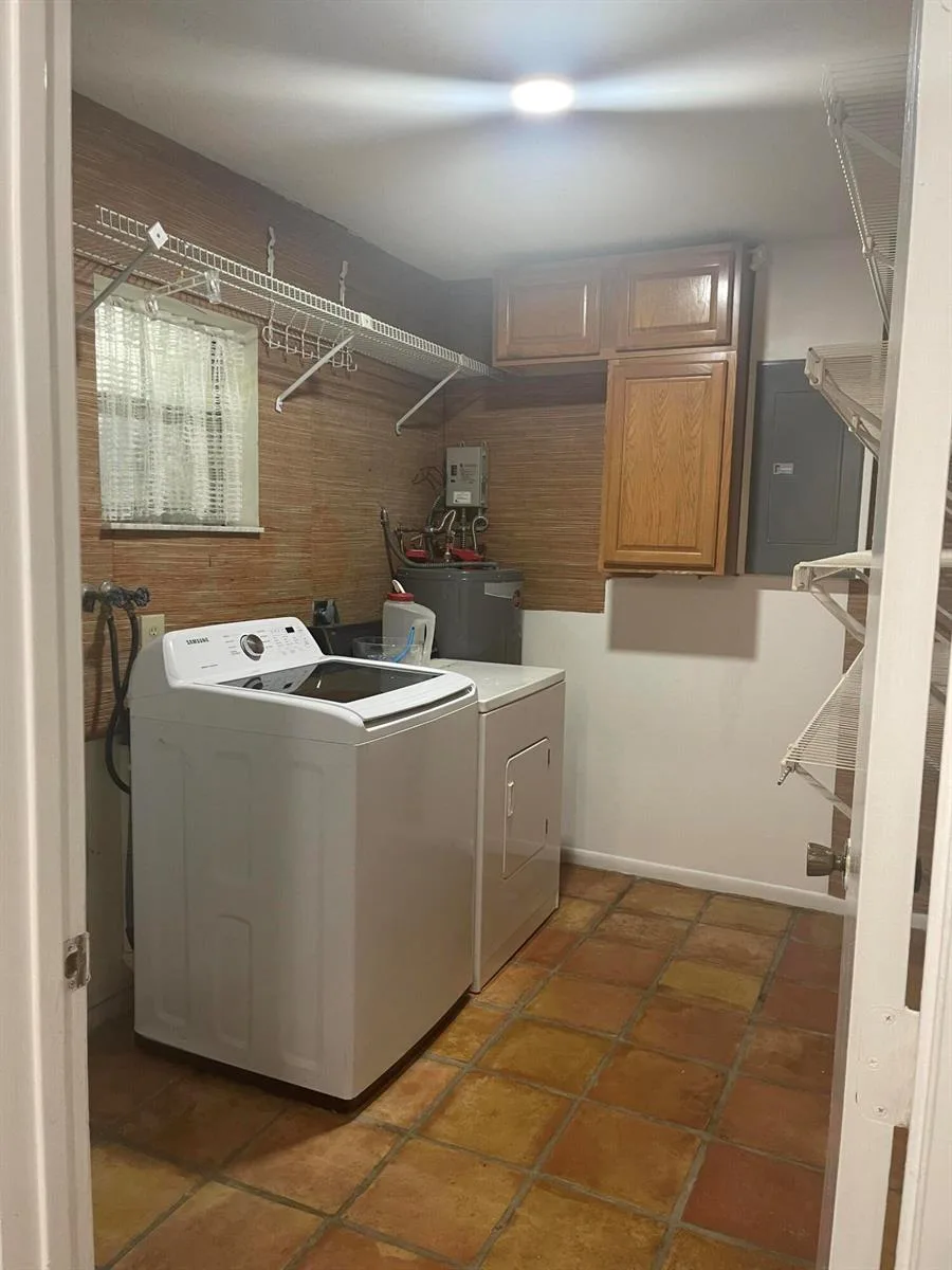 19823 NW 64th Place, Hialeah, FL 33015 photo 9