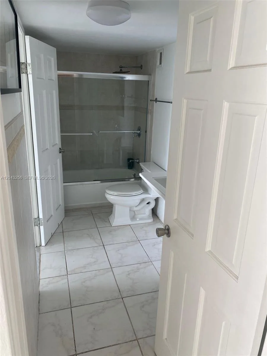 1301 NE Miami Gardens Dr # 701W, Miami, FL 33179 photo 9