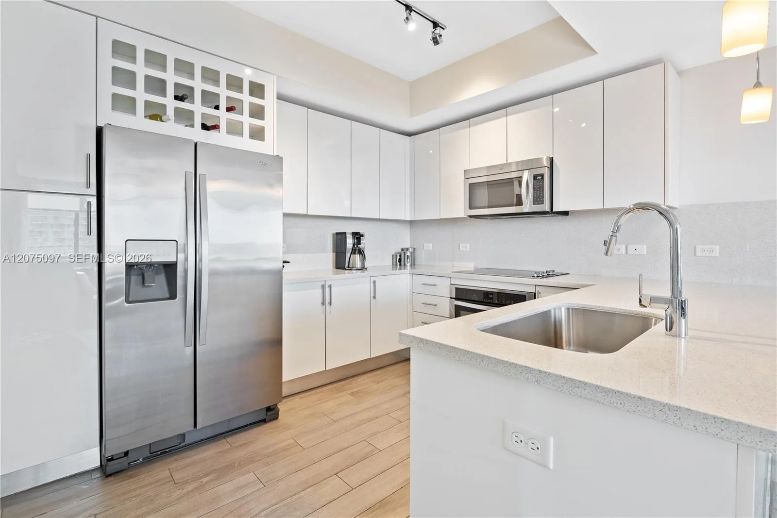 999 SW 1st Ave # 2504, Miami, FL 33130 photo 3