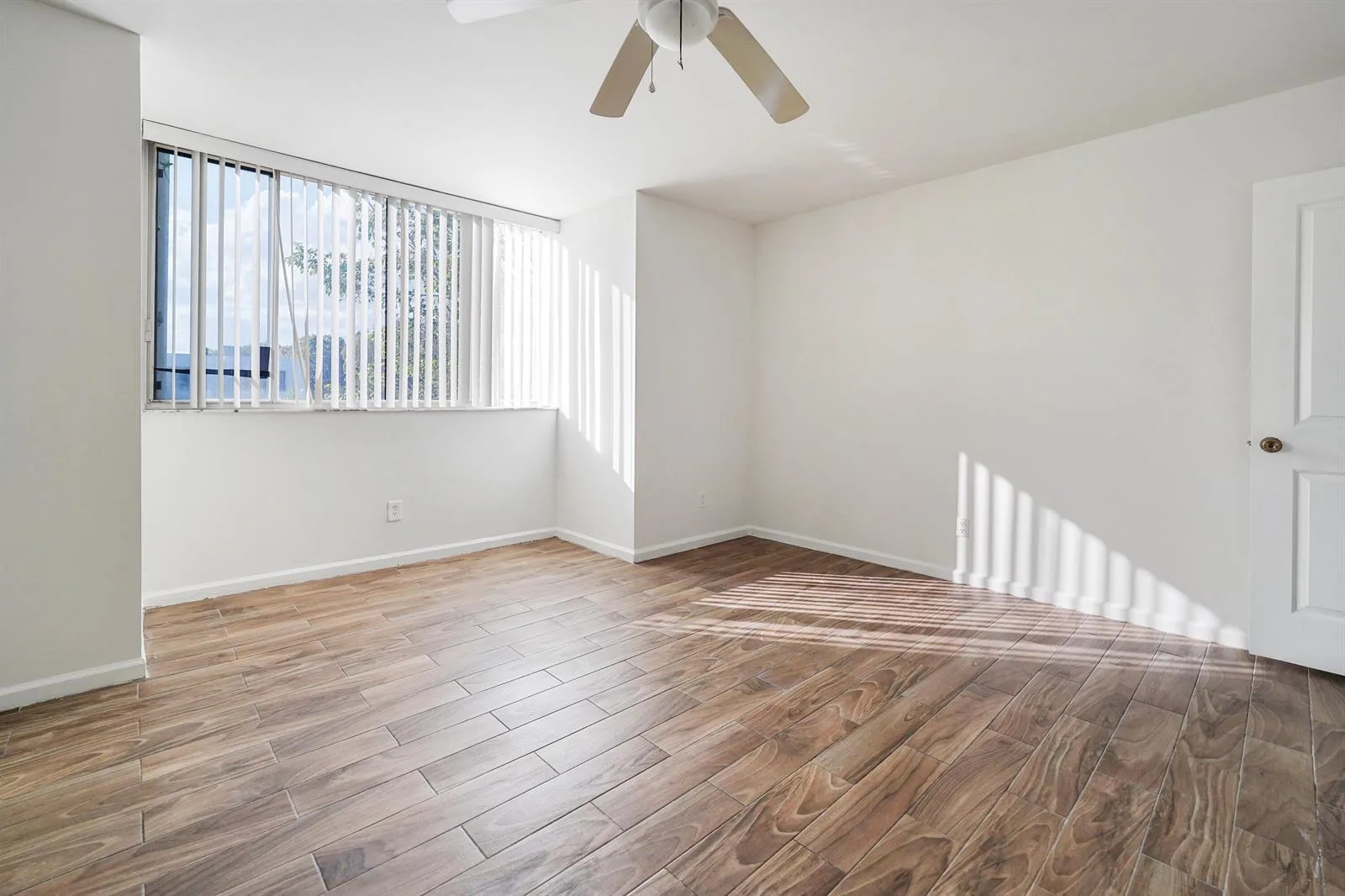 5070 Elmhurst Road # F, West Palm Beach, FL 33417 photo 9