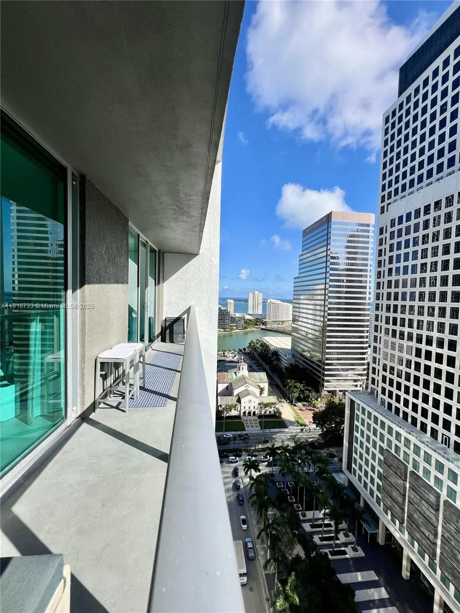 55 SE 6th St # 2608, Miami, FL 33131 photo 12