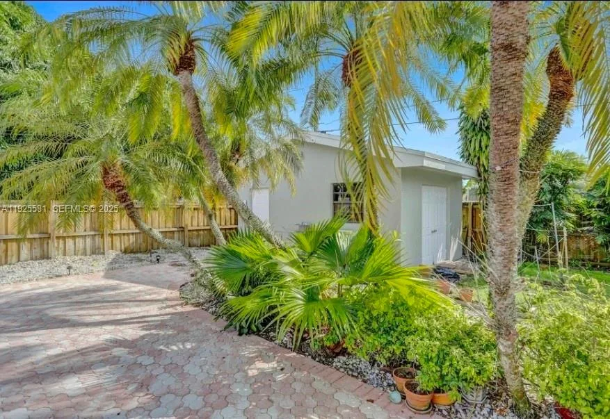 5500 Buchanan St, Hollywood, FL 33021 photo 6
