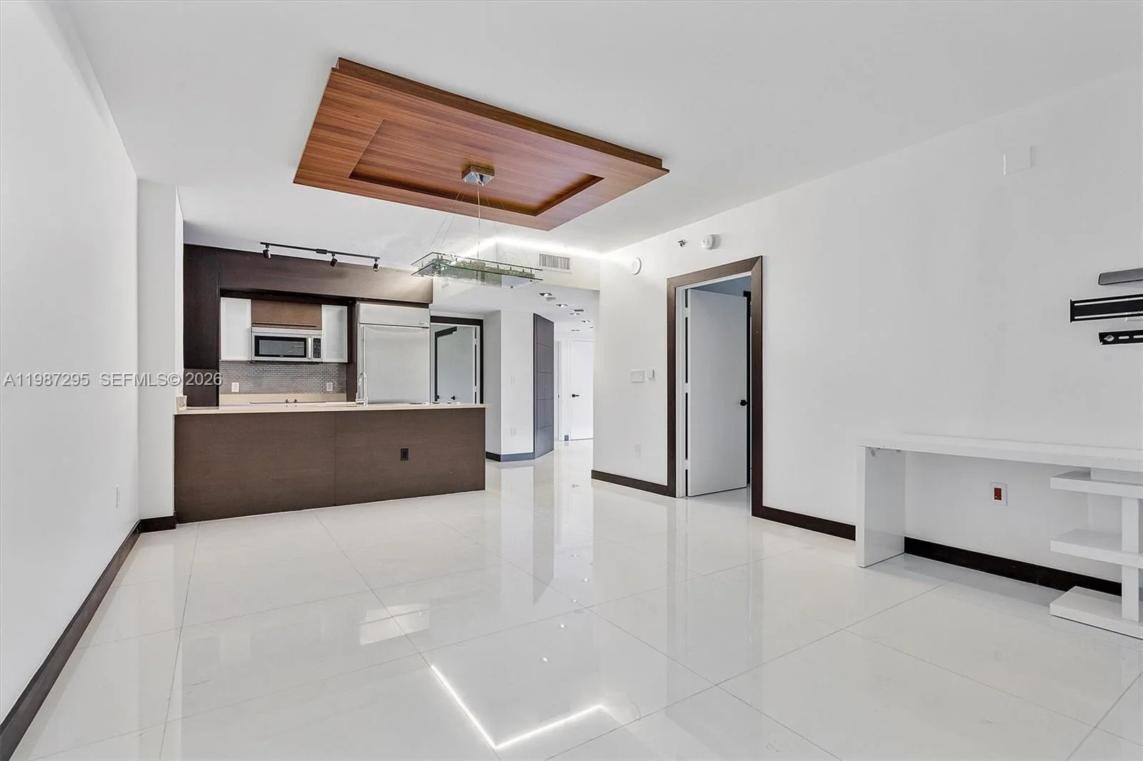 55 SE 6th St # 1607, Miami, FL 33131