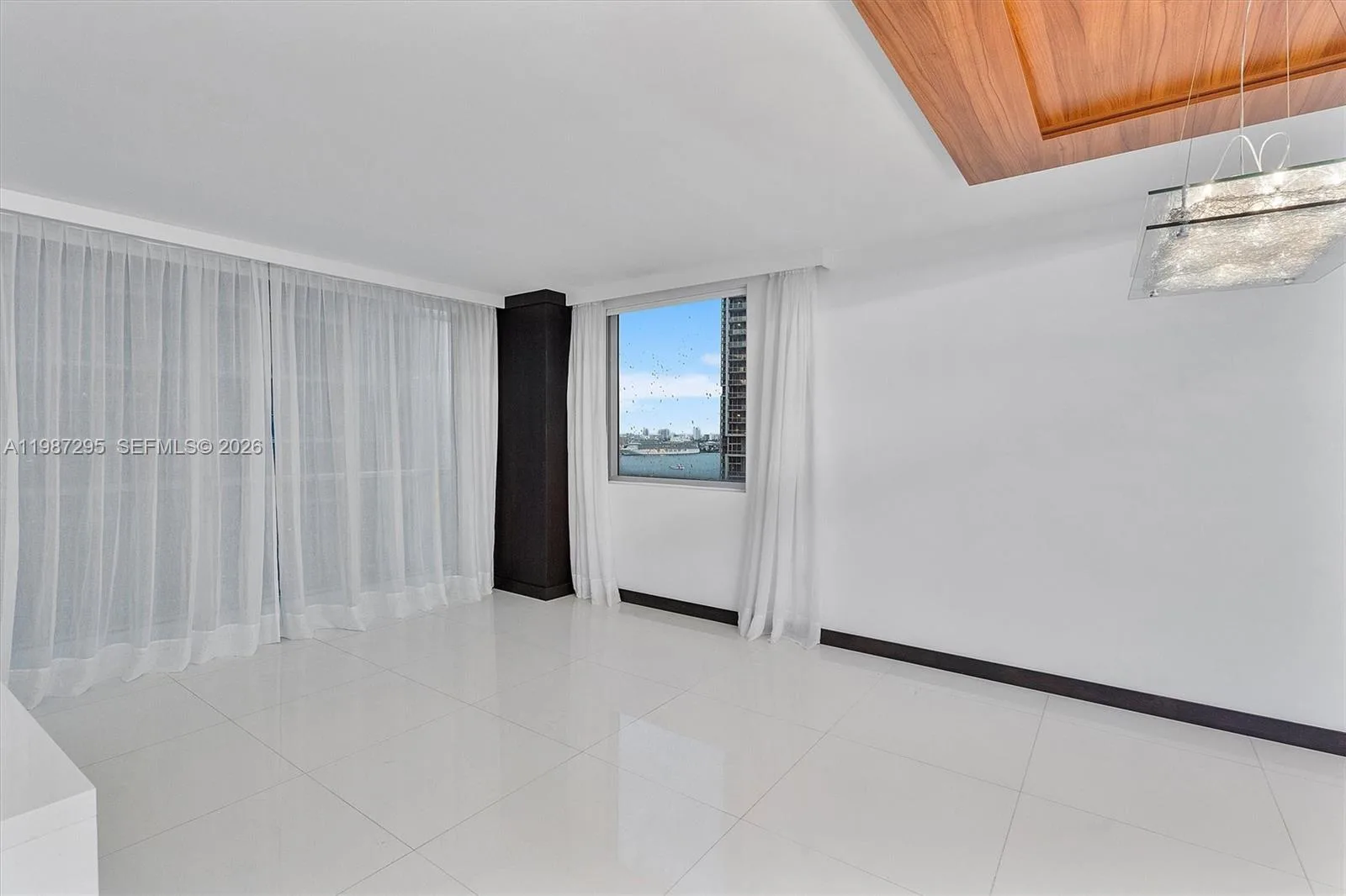 55 SE 6th St # 1607, Miami, FL 33131 photo 13
