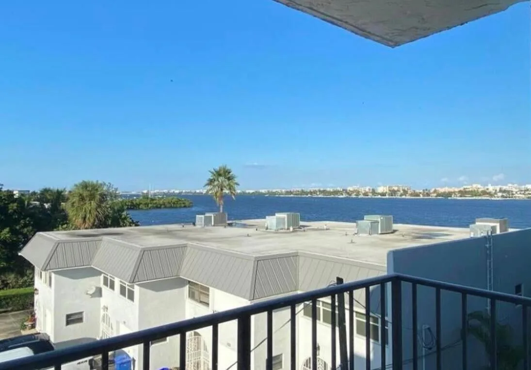 301 Croton Avenue # 407, Lantana, FL 33462 photo 9