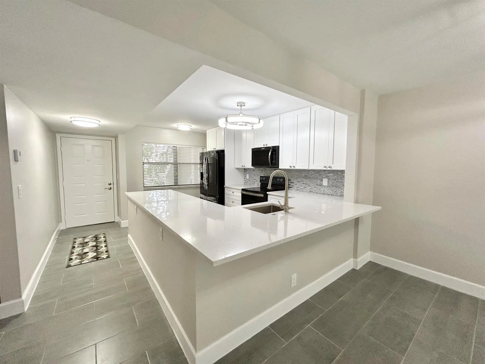 7681 Tahiti Lane # 102, Lake Worth, FL 33467