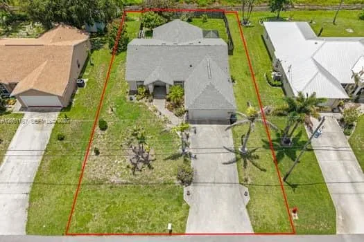 3257 SE Pinto St, Port St. Lucie, FL 34984 — zdjęcie 2