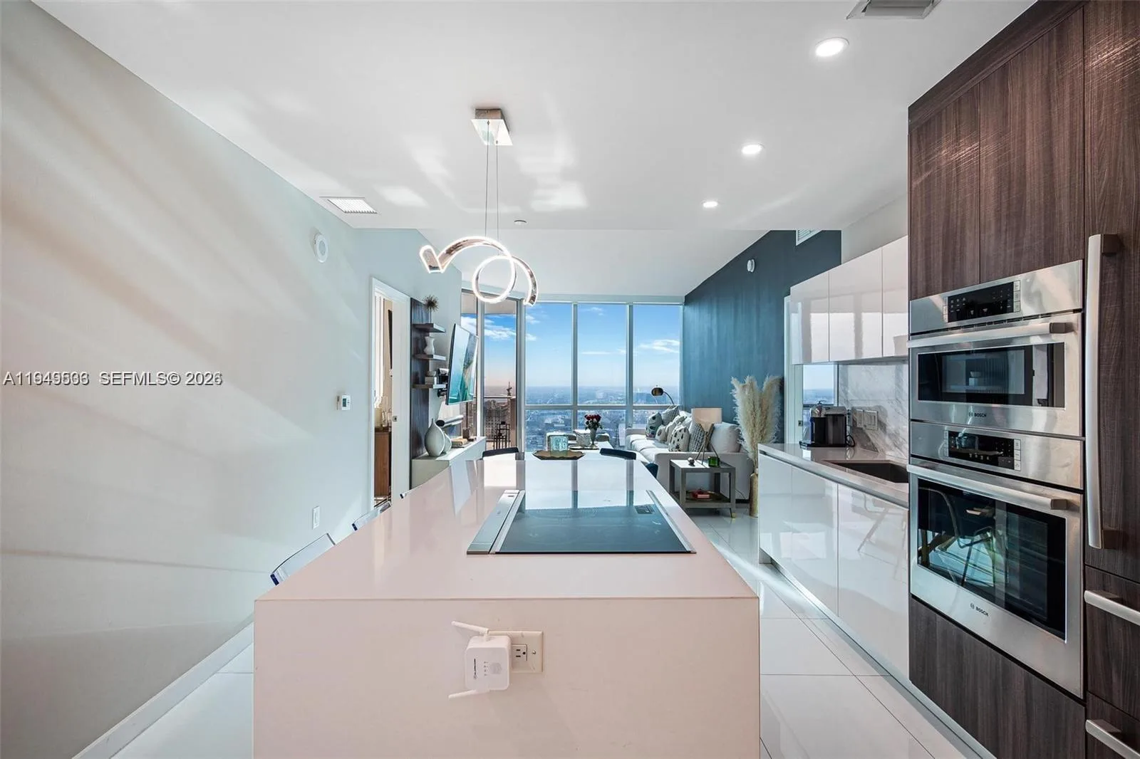 851 NE 1st Ave # 4108, Miami, FL 33132 photo 2