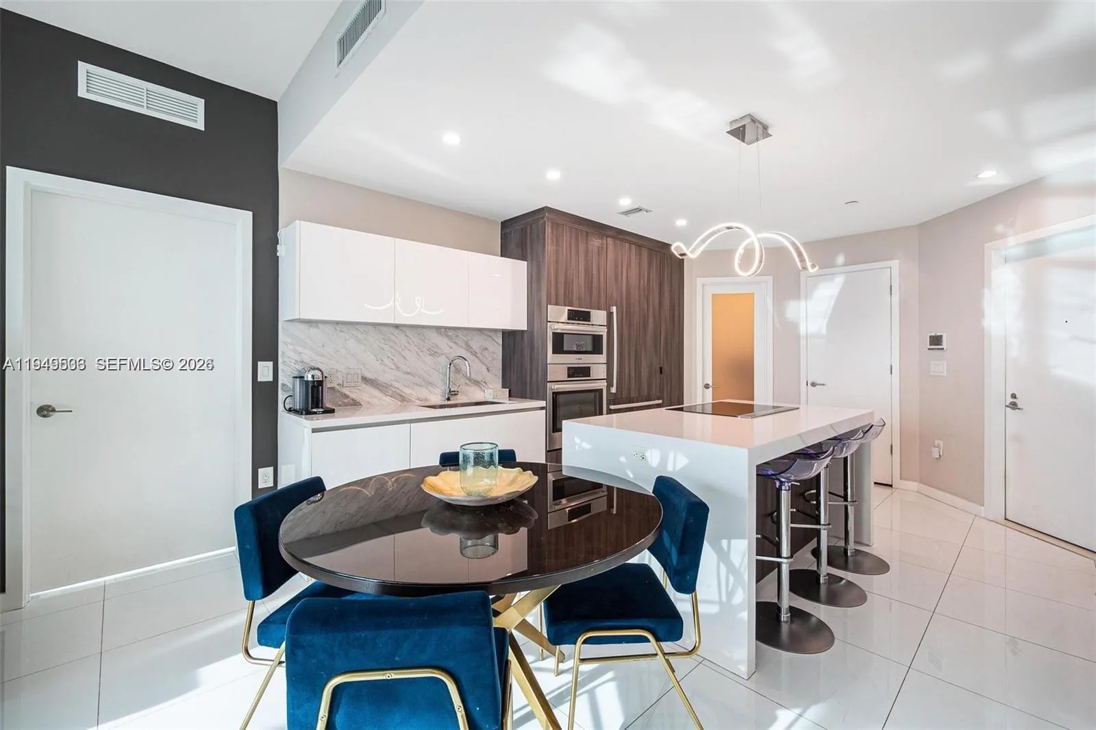 851 NE 1st Ave # 4108, Miami, FL 33132 photo 7