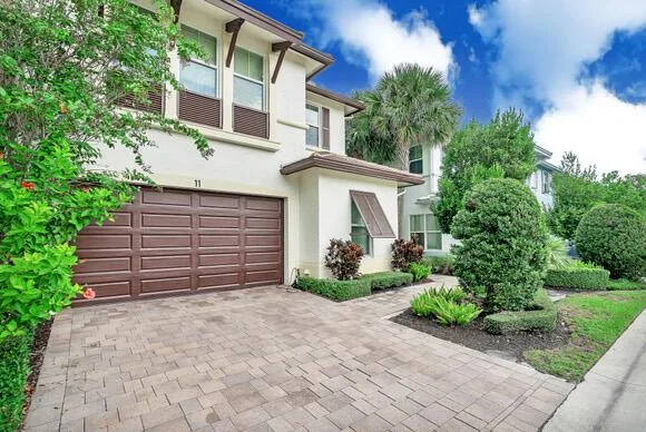 23008 Clear Echo Drive # 11, Boca Raton, FL 33433 photo 4