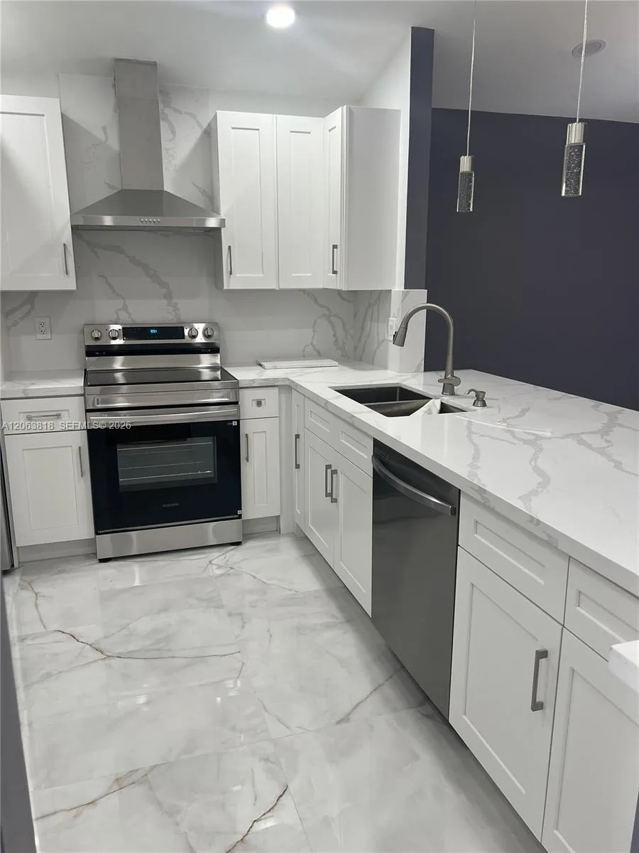 289 SW 159th Ln, Sunrise, FL 33326 photo 9