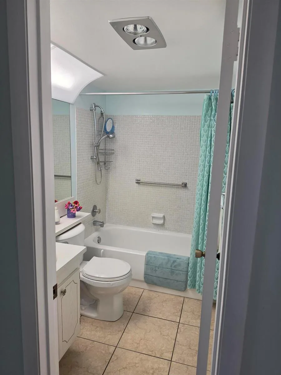 15 Markham # A, Deerfield Beach, FL 33442 photo 11