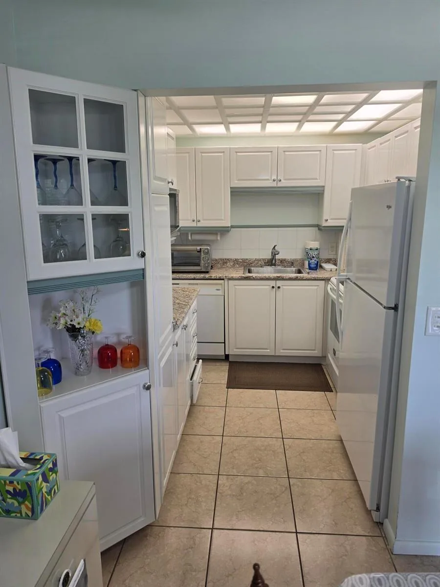 15 Markham # A, Deerfield Beach, FL 33442 photo 2