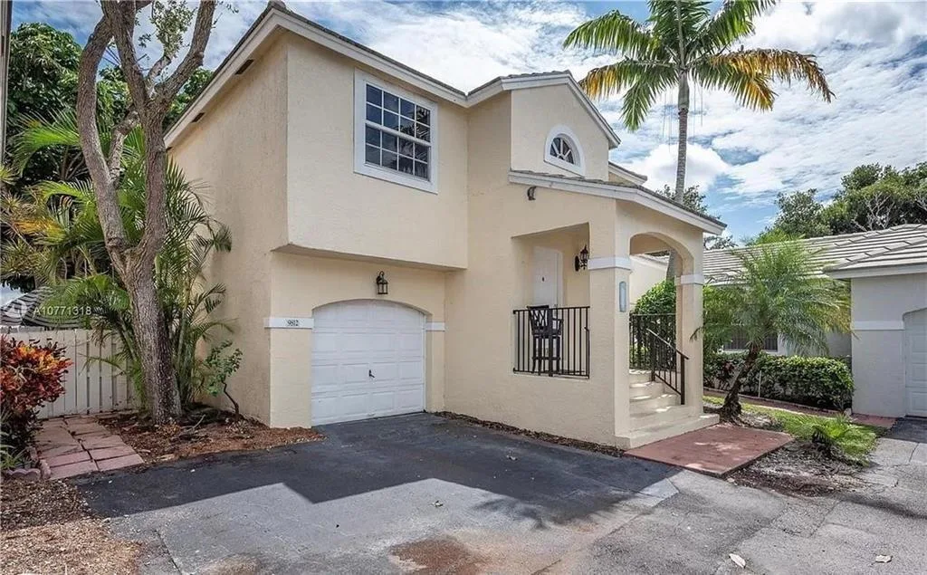 9812 NW 9th Court, Plantation, FL 33324 photo 2