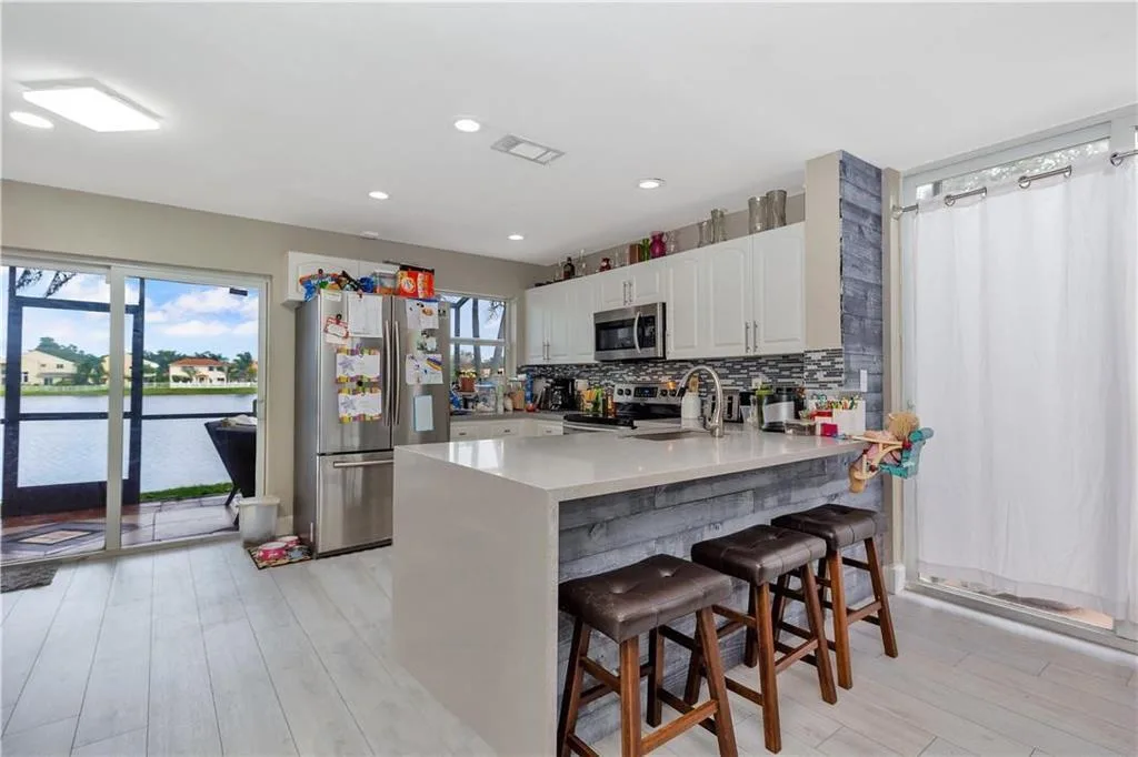 9812 NW 9th Court, Plantation, FL 33324 photo 9
