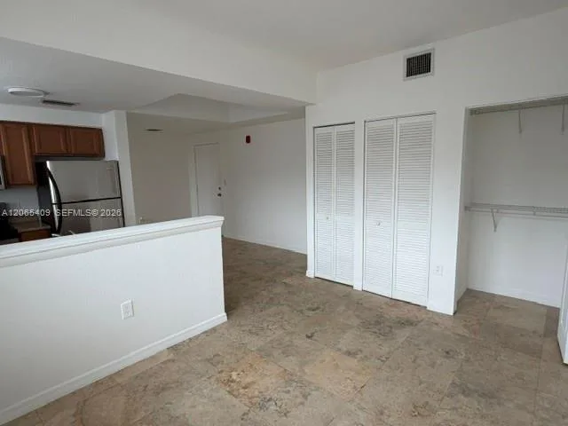 953 SW 10th St # 6, Miami, FL 33130 photo 2